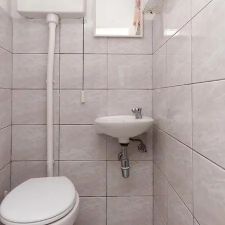Apartament Aljosa *