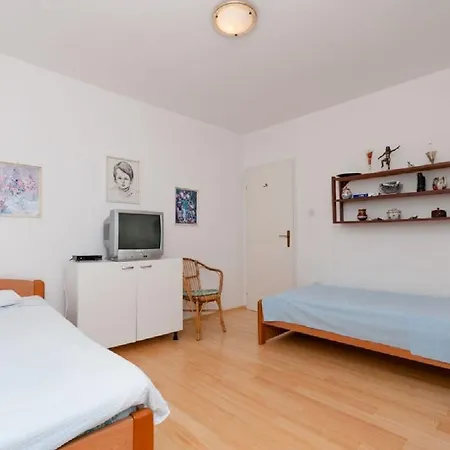 Aljosa Apartment